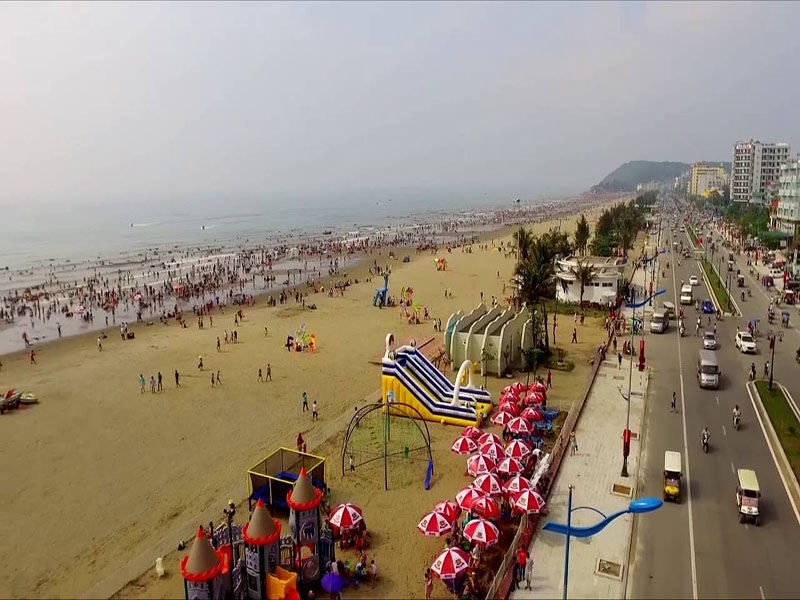 Xuân về trên biển Sầm Sơn